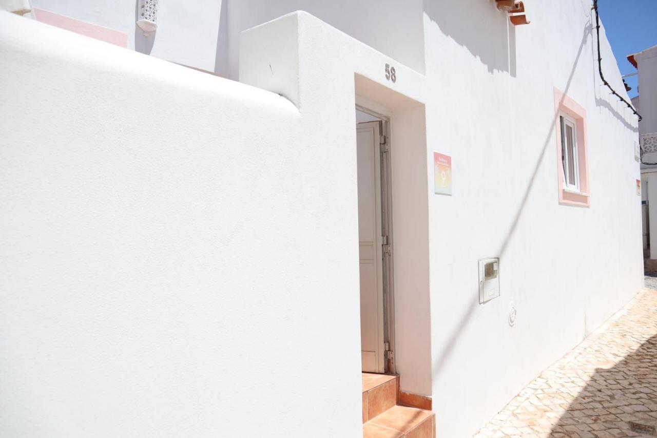 Salema Beach Home Екстер'єр фото