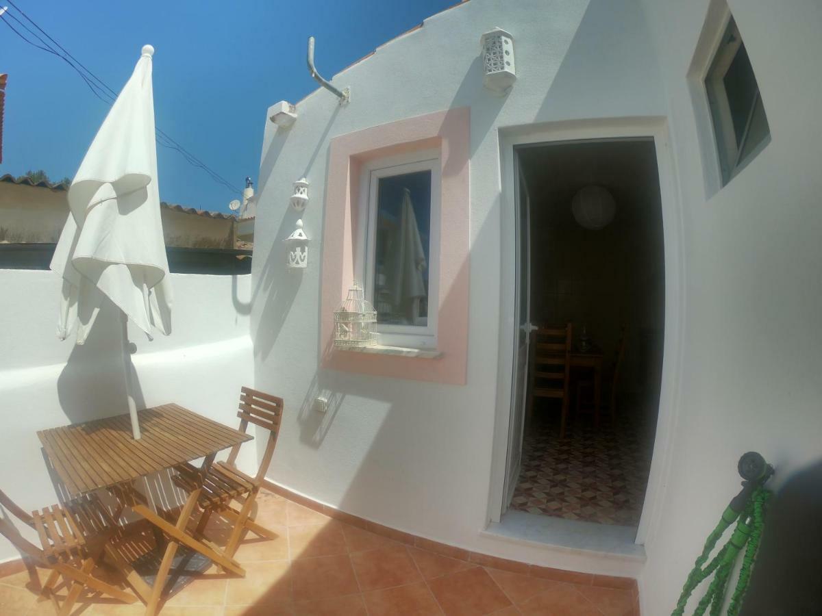 Salema Beach Home Екстер'єр фото